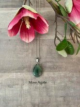 Load image into Gallery viewer, Teardrop Stone Necklace
