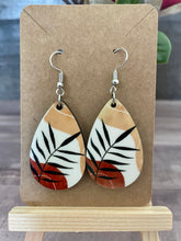 Load image into Gallery viewer, Leaf Dangle Earrings