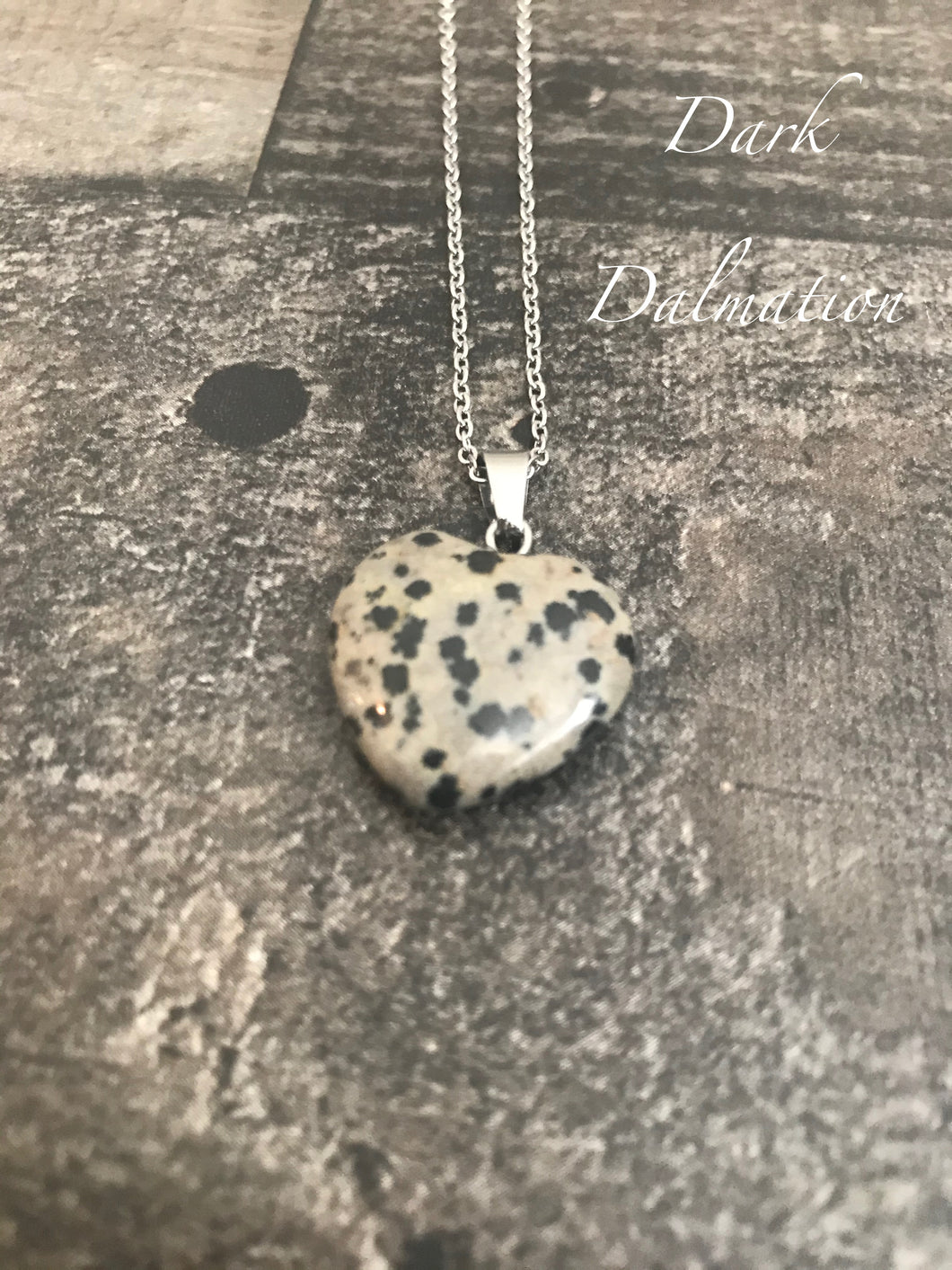 Heart Stone Necklace - Miane's Shoppe