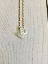 Load image into Gallery viewer, Dainty Cactus Necklace - Miane&#39;s Shoppe