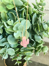 Load image into Gallery viewer, Dainty Cactus Necklace - Miane&#39;s Shoppe