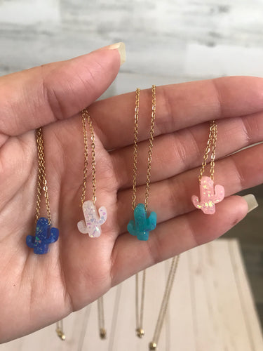 Dainty Cactus Necklace - Miane's Shoppe
