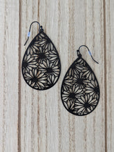 Load image into Gallery viewer, Flower Teardrop Earrings - Miane&#39;s Shoppe