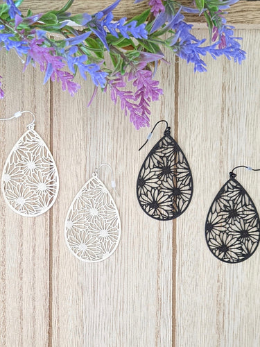 Flower Teardrop Earrings - Miane's Shoppe